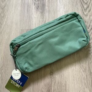 NWT Green Fanny Pack/ Bum Bag